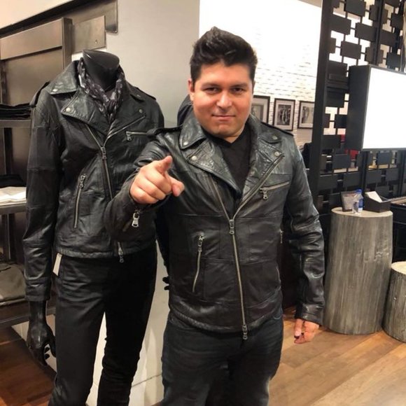 Meet your Posher, Alan - Picture 2 of 11